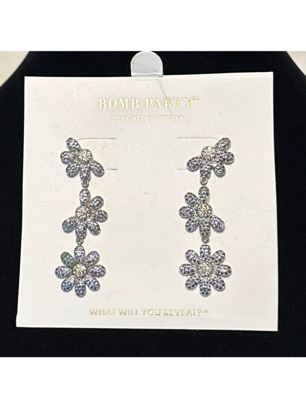Bomb Party Dripping Daisies Black Yellow Crystal Pierced Earrings Original Card